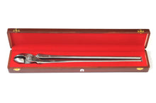 Load image into Gallery viewer, Scientific Horseshoeing Box Joint  Tongs
