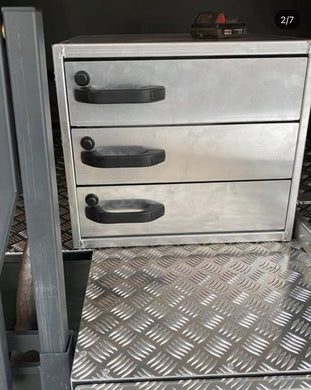 Drawer unit (2, 3 and 5 drawer unit)